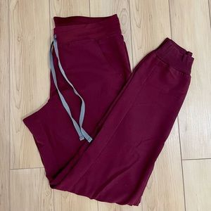 FIGS ZAMORA BURGUNDY MED TALL